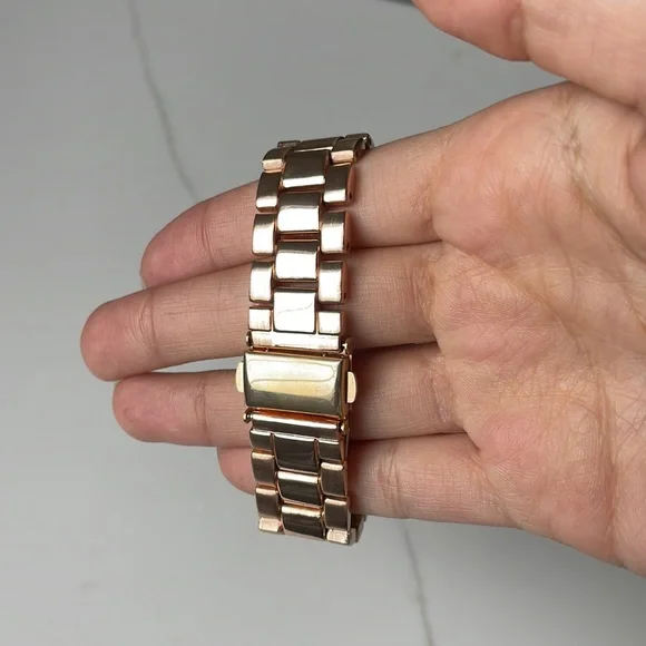 Geneva Rose Gold Watch - Picture 5 of 6